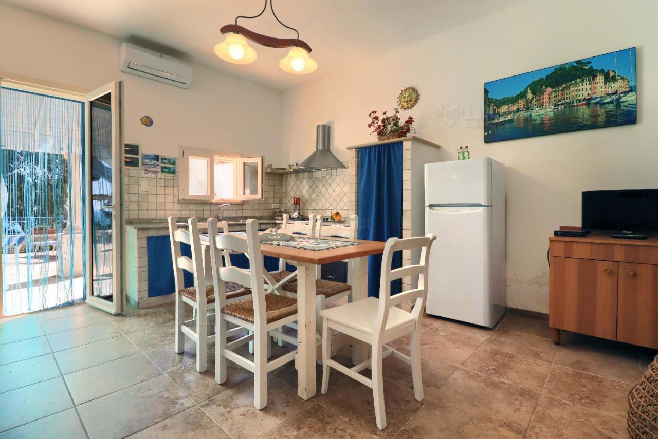 Casa Funnuvojere By Lovesud Corsano  ภายนอก รูปภาพ